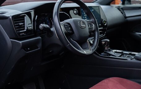 Lexus NX, 2022 год, 5 750 000 рублей, 40 фотография