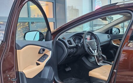 Volvo V40 Cross Country I, 2019 год, 2 200 000 рублей, 13 фотография