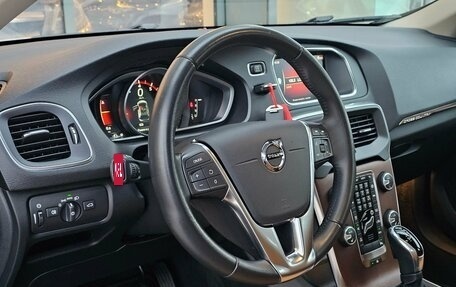 Volvo V40 Cross Country I, 2019 год, 2 200 000 рублей, 16 фотография