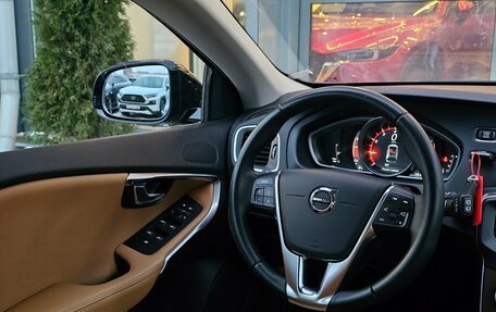 Volvo V40 Cross Country I, 2019 год, 2 200 000 рублей, 27 фотография