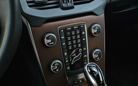 Volvo V40 Cross Country I, 2019 год, 2 200 000 рублей, 28 фотография