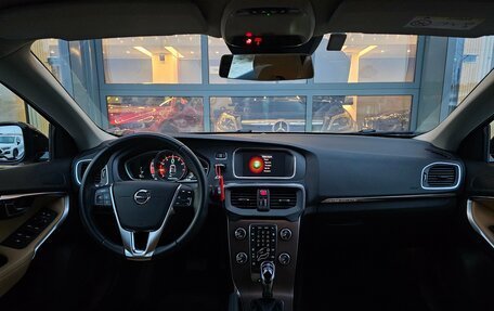 Volvo V40 Cross Country I, 2019 год, 2 200 000 рублей, 24 фотография