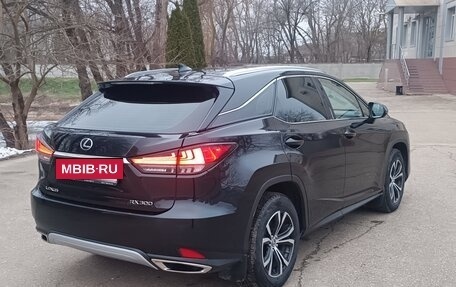Lexus RX IV рестайлинг, 2019 год, 5 500 000 рублей, 4 фотография