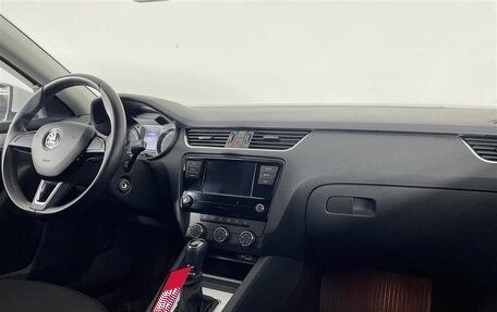 Skoda Octavia, 2019 год, 1 920 000 рублей, 12 фотография