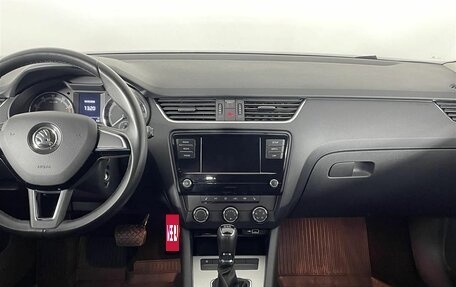 Skoda Octavia, 2019 год, 1 920 000 рублей, 14 фотография