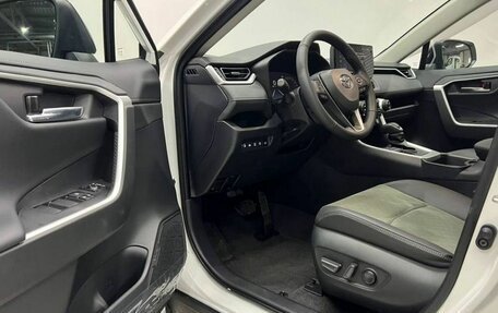 Toyota RAV4, 2025 год, 4 179 000 рублей, 18 фотография