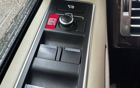 Land Rover Range Rover IV рестайлинг, 2016 год, 4 150 000 рублей, 10 фотография