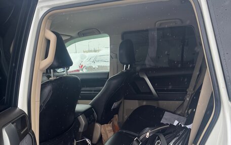 Toyota Land Cruiser Prado 150 рестайлинг 2, 2010 год, 2 020 000 рублей, 14 фотография