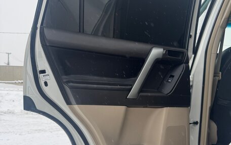 Toyota Land Cruiser Prado 150 рестайлинг 2, 2010 год, 2 020 000 рублей, 16 фотография