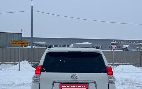 Toyota Land Cruiser Prado 150 рестайлинг 2, 2010 год, 2 020 000 рублей, 6 фотография