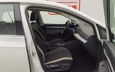 Volkswagen Golf VIII, 2021 год, 1 600 000 рублей, 7 фотография