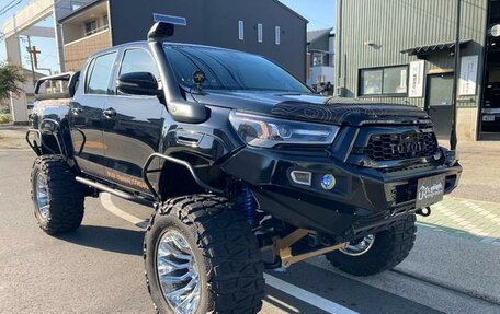 Toyota Hilux VIII, 2023 год, 7 500 000 рублей, 23 фотография