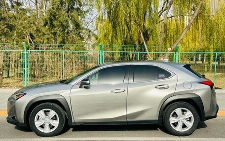 Lexus UX I, 2020 год, 2 690 000 рублей, 4 фотография