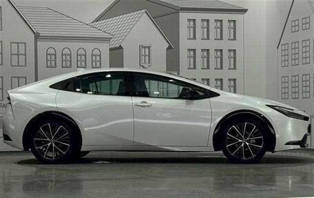 Toyota Prius IV XW50, 2025 год, 3 800 000 рублей, 2 фотография