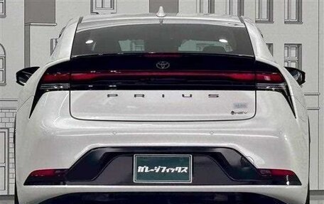 Toyota Prius IV XW50, 2025 год, 3 800 000 рублей, 5 фотография