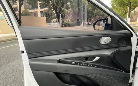 Hyundai Elantra, 2021 год, 1 099 000 рублей, 12 фотография