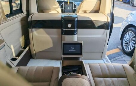 Mercedes-Benz Vito, 2022 год, 7 500 000 рублей, 8 фотография