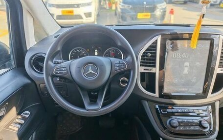 Mercedes-Benz Vito, 2022 год, 7 500 000 рублей, 15 фотография