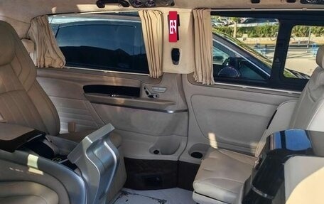 Mercedes-Benz Vito, 2022 год, 7 500 000 рублей, 13 фотография