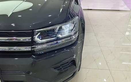 Volkswagen Tharu, 2022 год, 1 900 000 рублей, 6 фотография