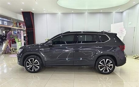 Volkswagen Tharu, 2022 год, 1 900 000 рублей, 7 фотография