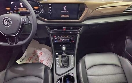 Volkswagen Tharu, 2022 год, 1 900 000 рублей, 15 фотография