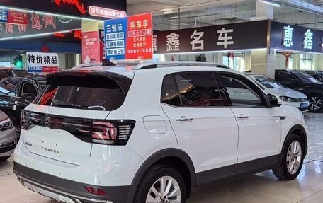 Volkswagen T-Cross I, 2021 год, 1 600 000 рублей, 4 фотография