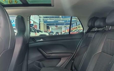 Volkswagen T-Cross I, 2021 год, 1 600 000 рублей, 15 фотография