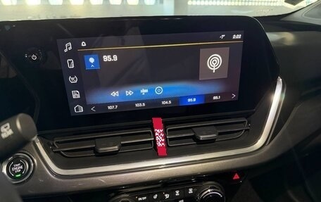 Chevrolet Trax, 2023 год, 1 579 099 рублей, 8 фотография