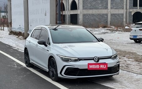 Volkswagen Golf VIII, 2022 год, 1 945 000 рублей, 3 фотография