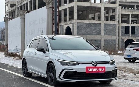 Volkswagen Golf VIII, 2022 год, 1 945 000 рублей, 4 фотография