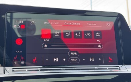 Volkswagen Golf VIII, 2022 год, 1 945 000 рублей, 31 фотография