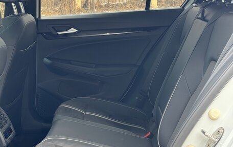 Volkswagen Golf VIII, 2022 год, 1 945 000 рублей, 25 фотография