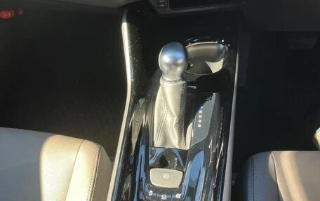 Toyota C-HR I рестайлинг, 2023 год, 1 750 000 рублей, 13 фотография