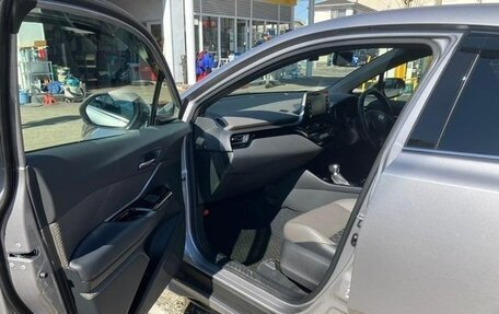 Toyota C-HR I рестайлинг, 2023 год, 1 750 000 рублей, 15 фотография