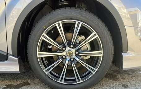 Toyota C-HR I рестайлинг, 2023 год, 1 750 000 рублей, 20 фотография