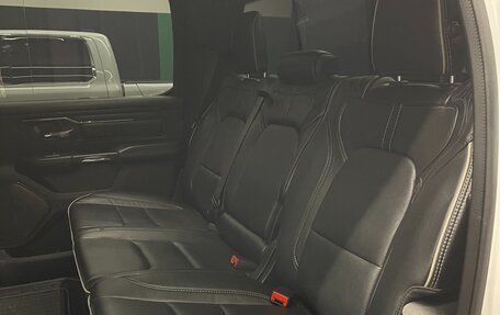 Rambler 1500, 2023 год, 7 500 000 рублей, 23 фотография