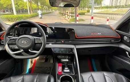 Hyundai Elantra, 2023 год, 1 300 060 рублей, 10 фотография