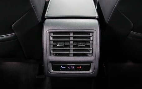 Volkswagen Golf VIII, 2022 год, 1 820 000 рублей, 22 фотография