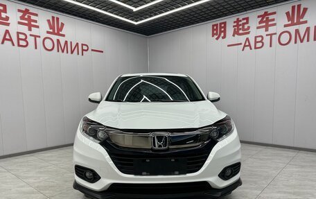 Honda Vezel, 2021 год, 1 570 000 рублей, 2 фотография