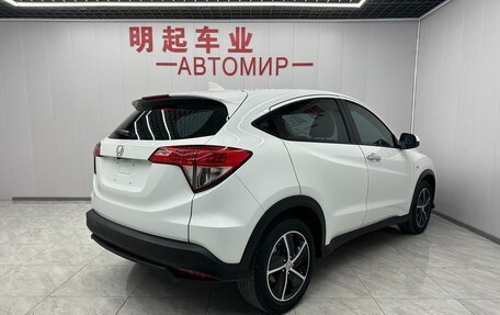 Honda Vezel, 2021 год, 1 570 000 рублей, 6 фотография