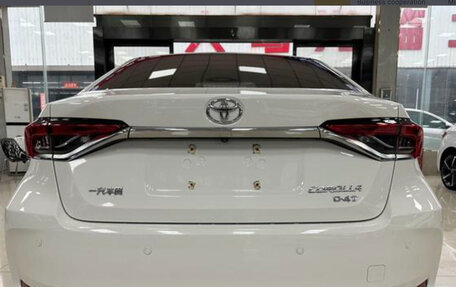 Toyota Corolla, 2022 год, 1 950 000 рублей, 3 фотография