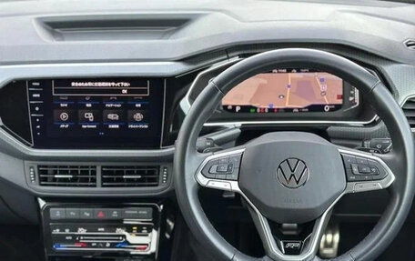 Volkswagen T-Cross I, 2023 год, 1 380 060 рублей, 17 фотография