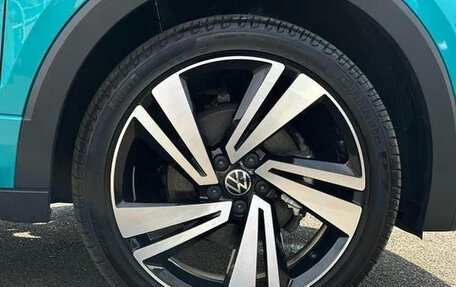 Volkswagen T-Cross I, 2023 год, 1 380 060 рублей, 32 фотография