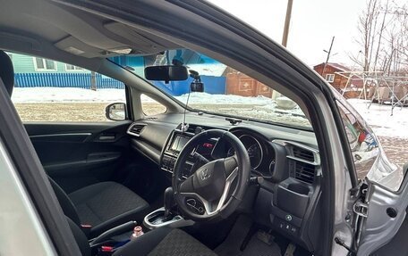 Honda Fit III, 2016 год, 1 050 000 рублей, 25 фотография