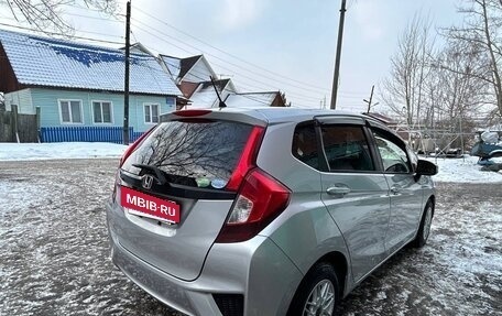 Honda Fit III, 2016 год, 1 050 000 рублей, 24 фотография