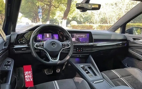 Volkswagen Golf VIII, 2023 год, 1 739 027 рублей, 12 фотография