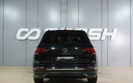 Volkswagen Tiguan II, 2021 год, 2 439 000 рублей, 4 фотография