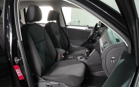 Volkswagen Tiguan II, 2021 год, 2 439 000 рублей, 8 фотография