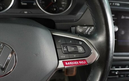 Volkswagen Tiguan II, 2021 год, 2 439 000 рублей, 25 фотография